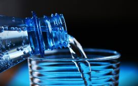 Aprenda como fazer água alcalina