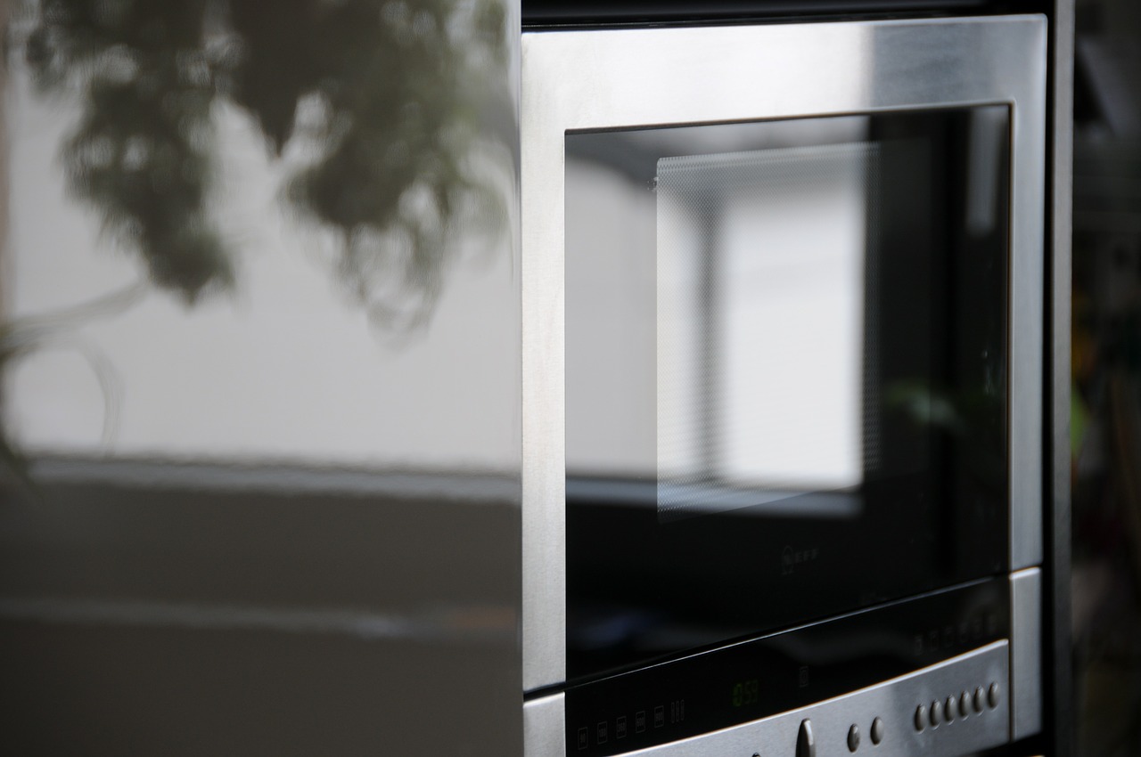 Como testar se o forno micro-ondas está vazando Como testar se o forno micro-ondas está vazando