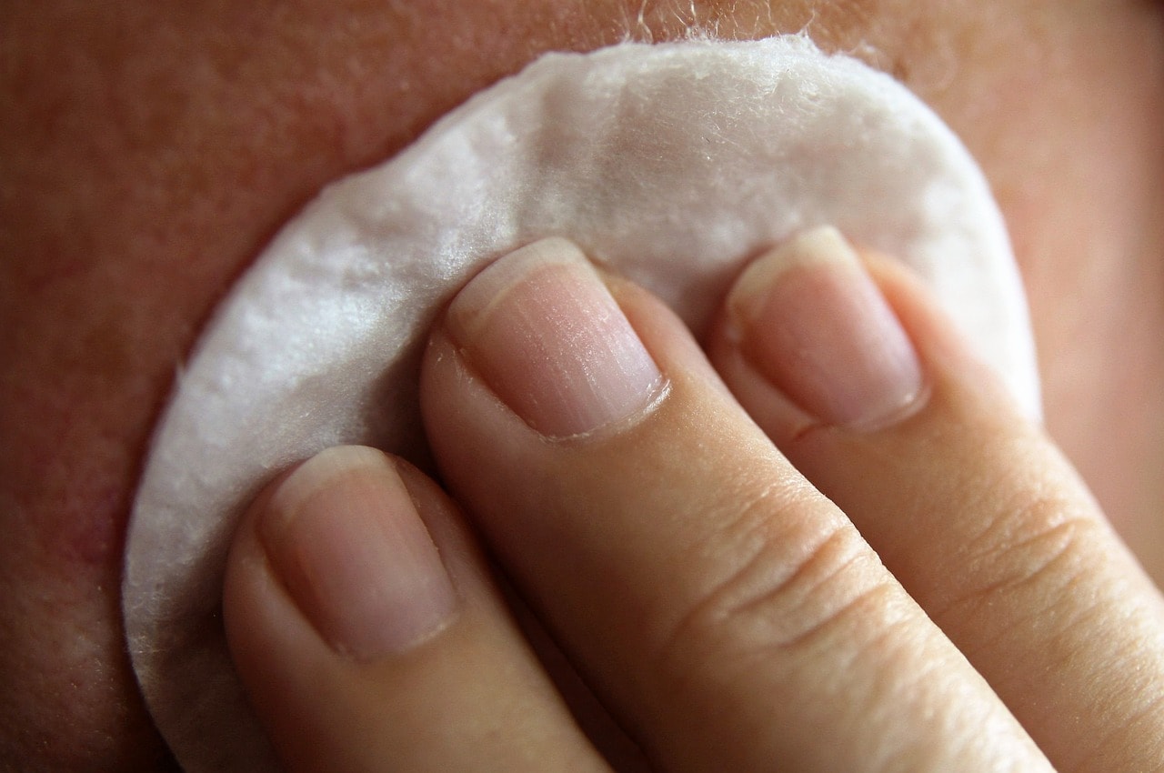 7 dicas essenciais para cuidar da pele de maneira saudável 7 dicas essenciais para cuidar da pele de maneira saudável